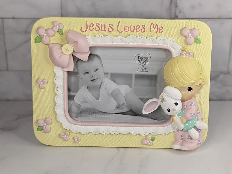 Jesus Loves Me Photo Frame (Girl)